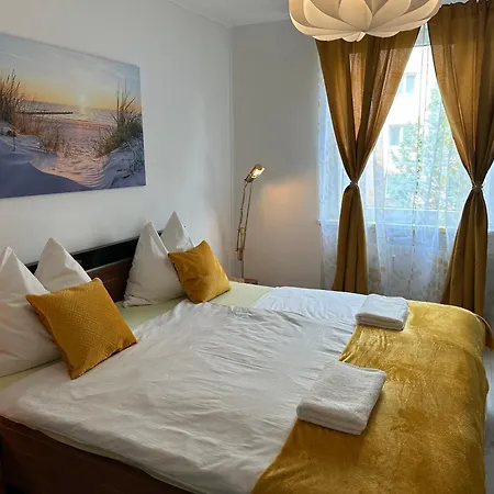 ホームステイ Urban Oasis Retreat Center