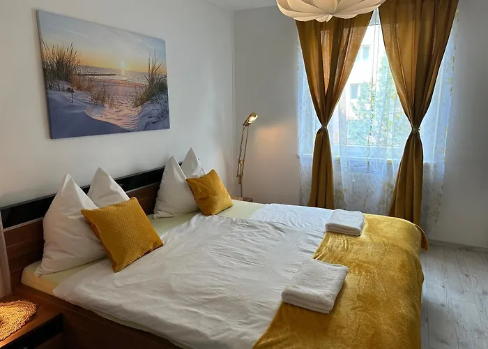 בית אירוח Urban Oasis Retreat Center